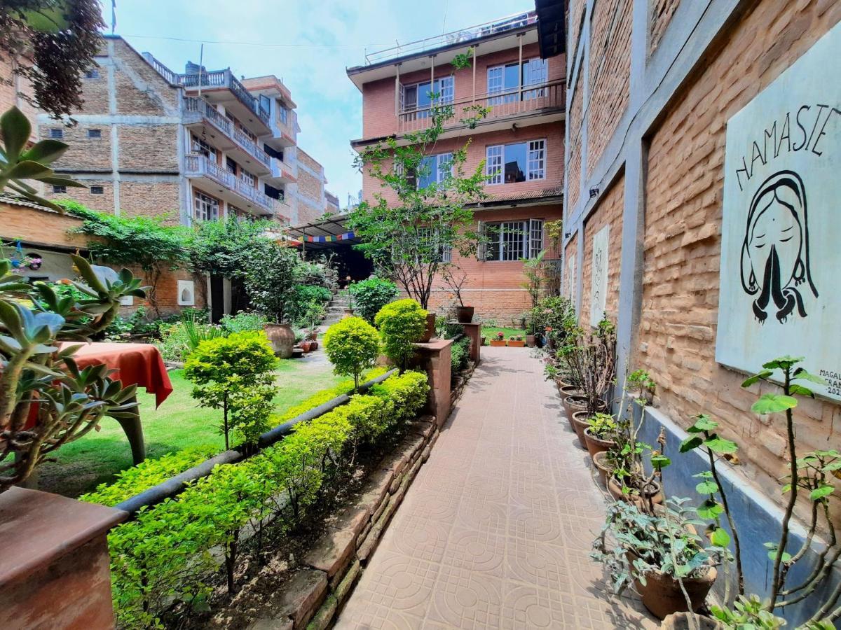 Pradhan House - Home Stay With Garden Bhatgoan Екстериор снимка