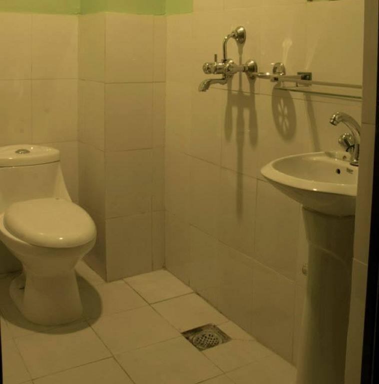 Pradhan House - Home Stay With Garden Bhatgoan Стая снимка