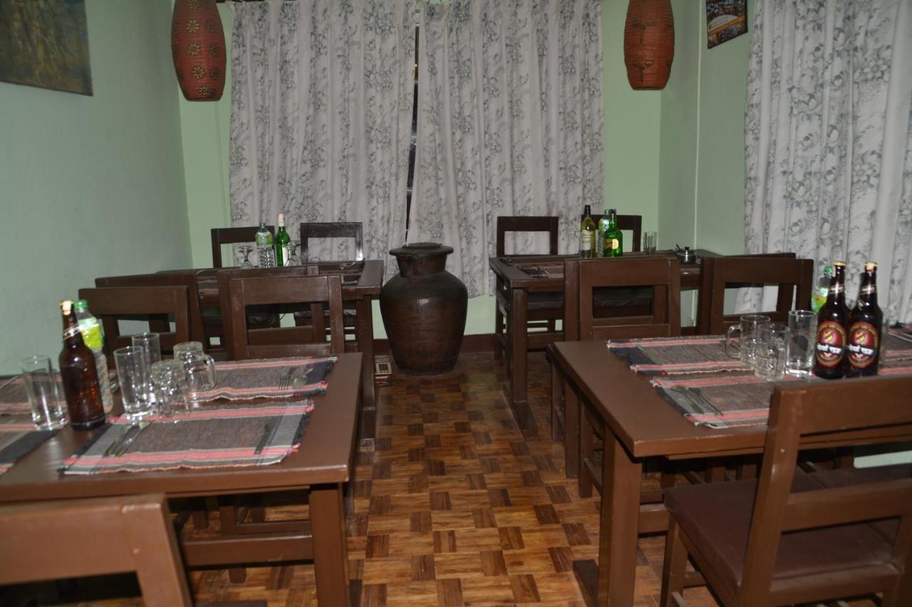 Pradhan House - Home Stay With Garden Bhatgoan Екстериор снимка