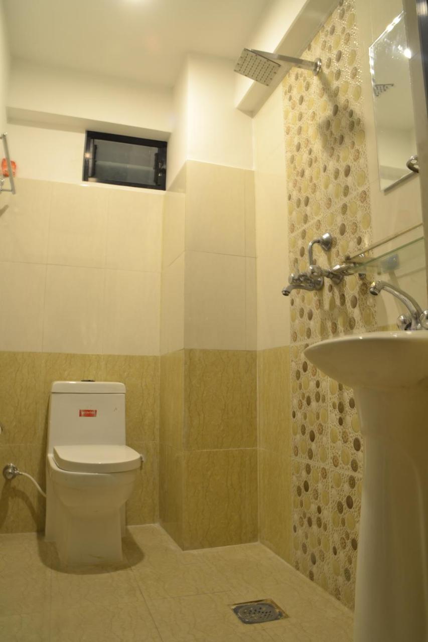Pradhan House - Home Stay With Garden Bhatgoan Екстериор снимка