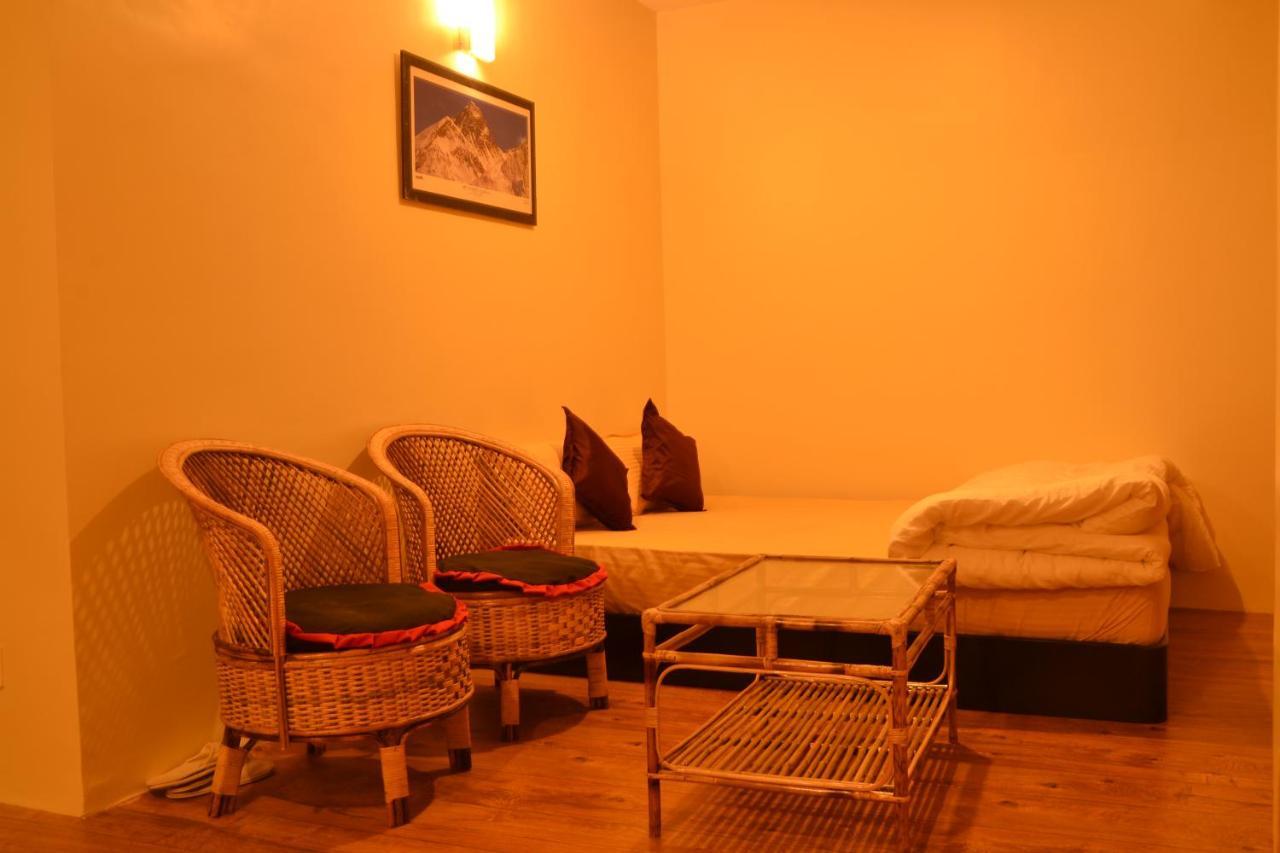 Pradhan House - Home Stay With Garden Bhatgoan Екстериор снимка