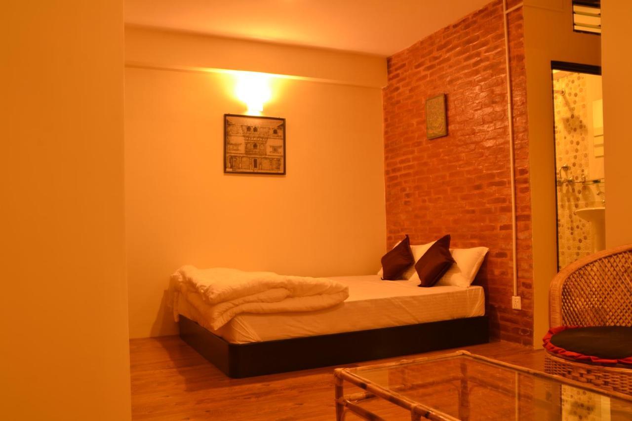 Pradhan House - Home Stay With Garden Bhatgoan Екстериор снимка